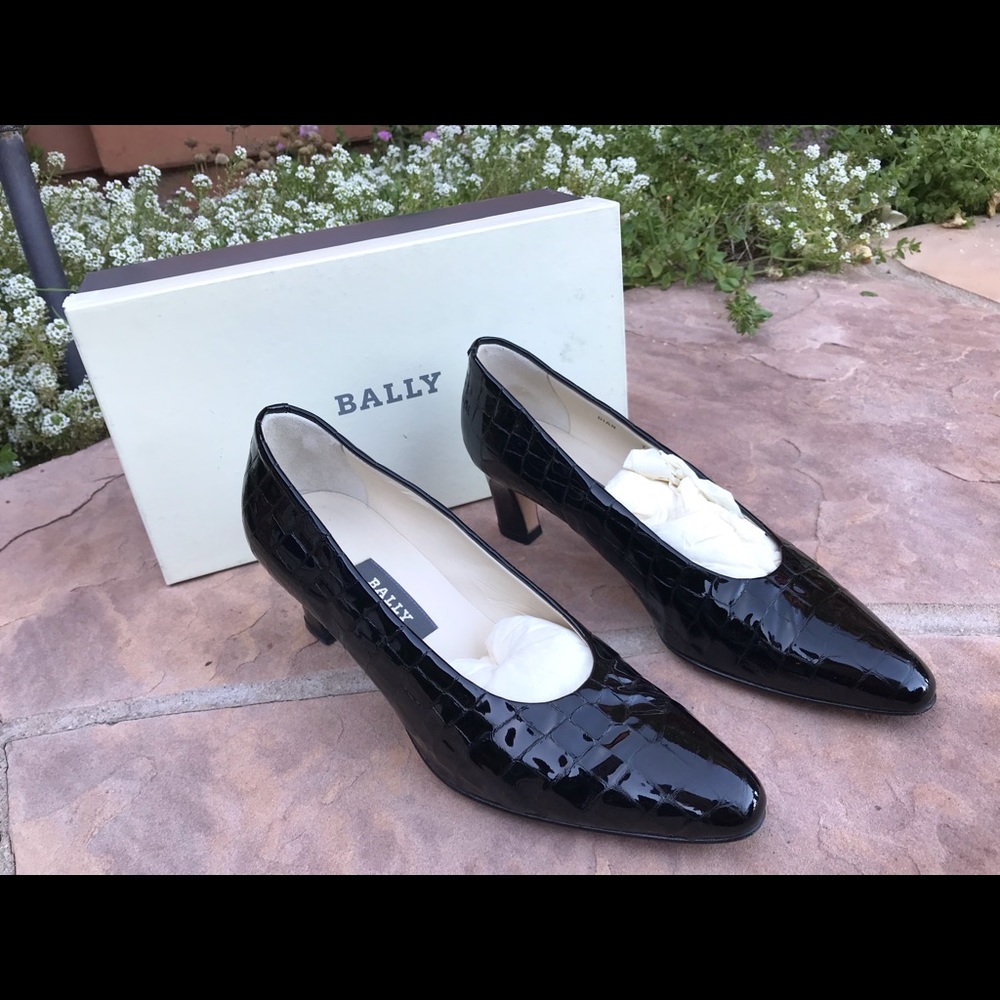 Black heel